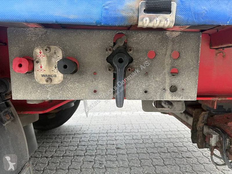 نصف مقطورة Kel-Berg Curtainsider / Planenauflieger