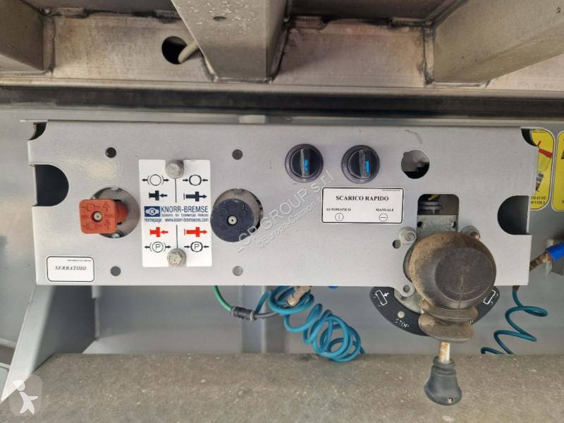 نصف مقطورة Tecnokar delfino al 11500 c