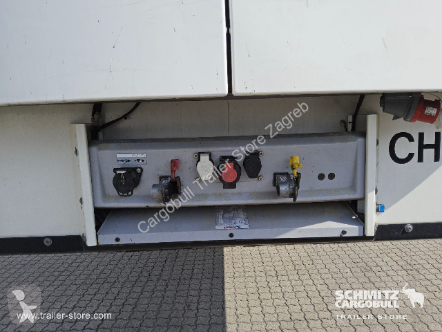 نصف مقطورة Schmitz Cargobull Semitrailer Reefer...