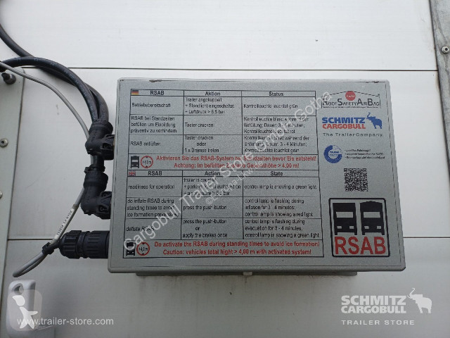 نصف مقطورة Schmitz Cargobull Curtainsider Mega...