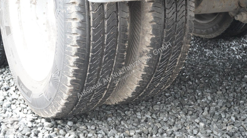 نصف مقطورة Iveco 35C21 SZM Clixtar City Trailer...