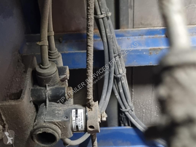 نصف مقطورة Fruehauf Trailer Curtainsider...