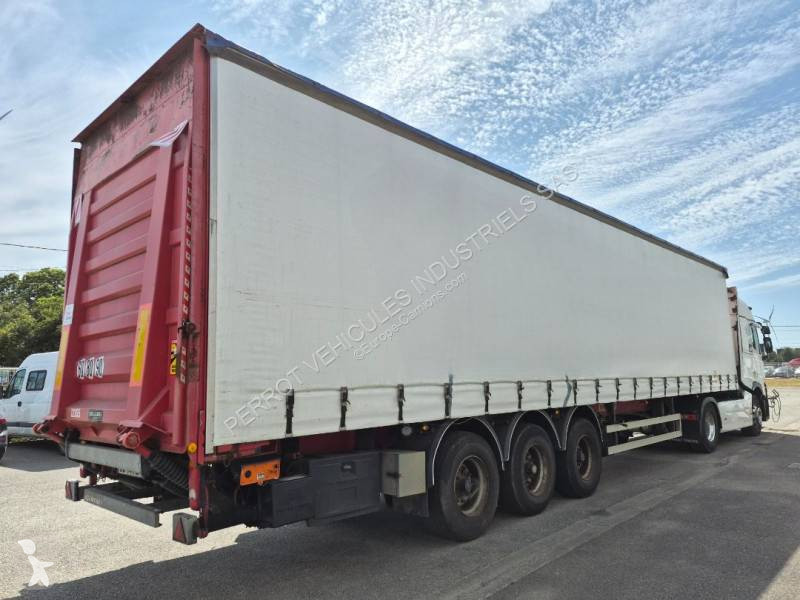 نصف مقطورة Fruehauf