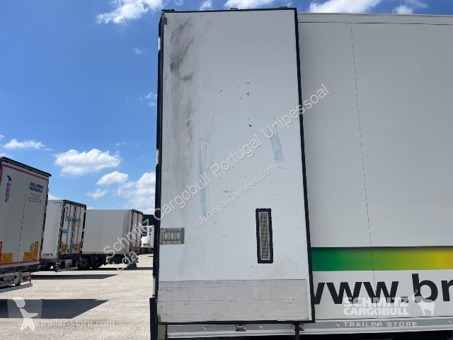 نصف مقطورة Schmitz Cargobull Semitrailer Reefer...