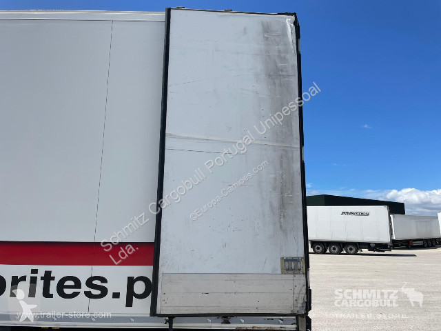 نصف مقطورة Schmitz Cargobull Semitrailer Reefer...