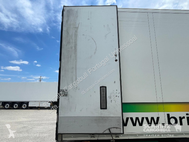 نصف مقطورة Schmitz Cargobull Semitrailer Reefer...