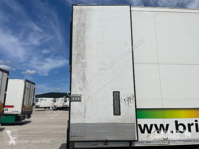 نصف مقطورة Schmitz Cargobull Semitrailer Reefer...