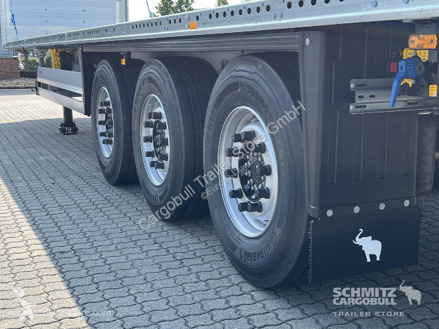 نصف مقطورة Schmitz Cargobull Plateau Standard
