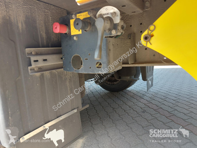 نصف مقطورة Schmitz Cargobull Curtainsider Mega