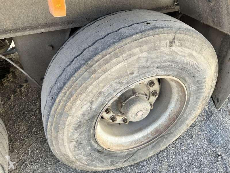 نصف مقطورة Kaiser  3 ESSIEUX