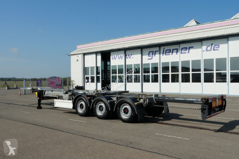 Semiremorca Renders TYPE EURO 820 / LIFT...