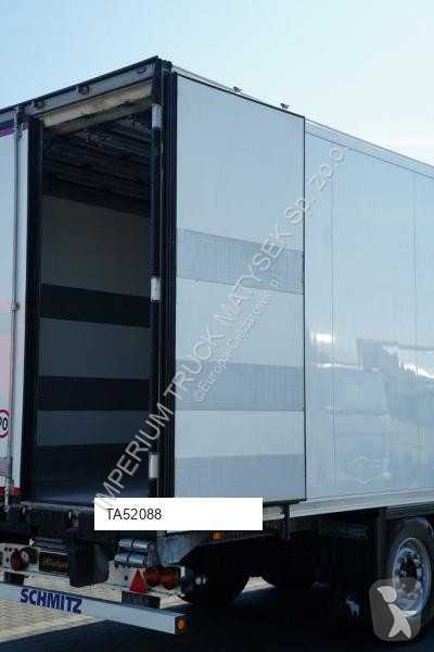 Напівпричіп Schmitz Cargobull
