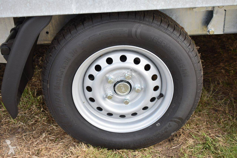 Semirremolque  2700kg