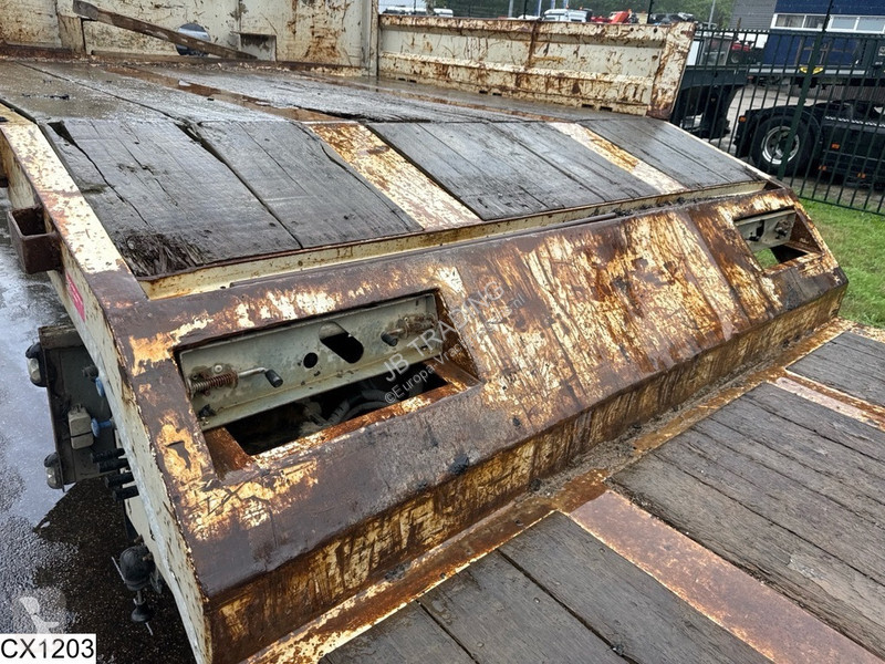 Porte engins Kaiser Lowbed 57,000 kg, steering...