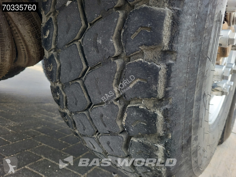 Полуприцеп Schwarzmüller SM 2 axles ISO Lift...