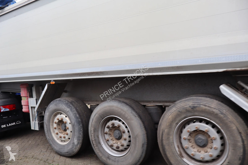 Semitrailer Benalu * C39 * 3AXLE * 26cub *