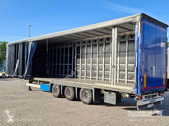 Semitrailer Schmitz Cargobull Curtainsider Mega...