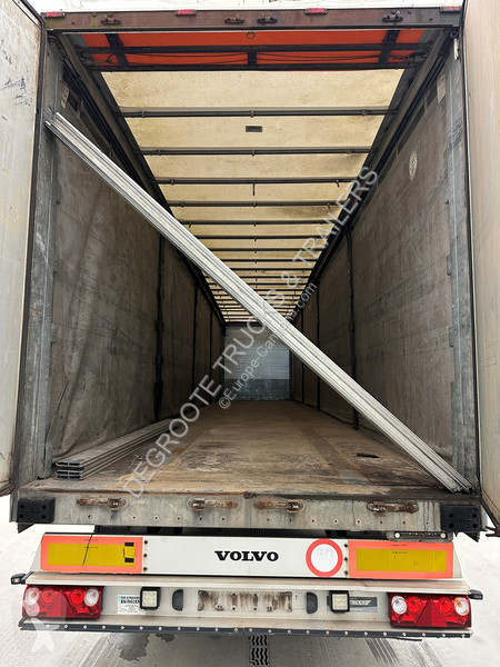 Turbo's Hoet Tautliner semi-trailer