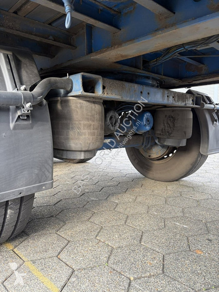 Pacton B3-001 semi-trailer