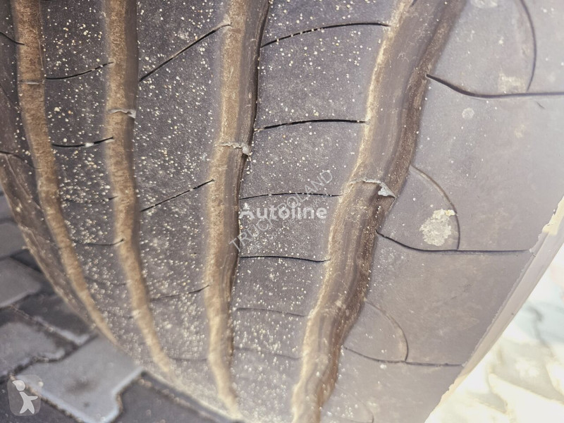 Semitrailer Wielton wywrotka 66m3 / 29 PALETOWA...