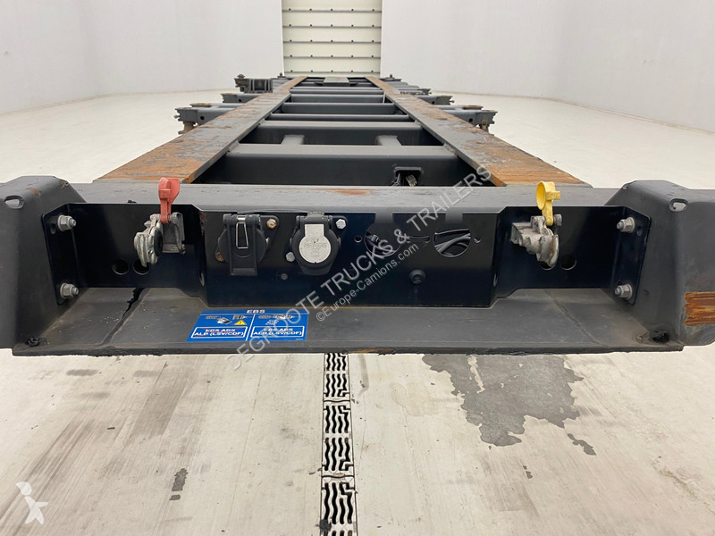 Semitrailer Kögel Polyvalent skelet 20-30-40 ft