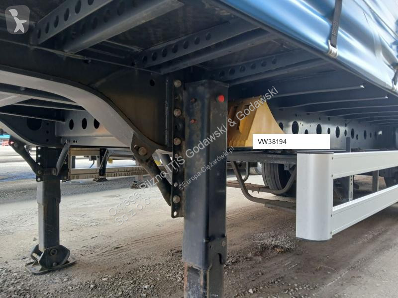 Semitrailer Wielton NS-3 Standard – podnoszona oś