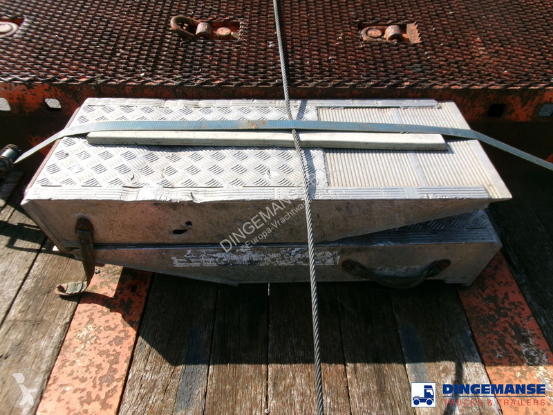 Semiremorca King 3-axle semi-lowbed trailer 44T...