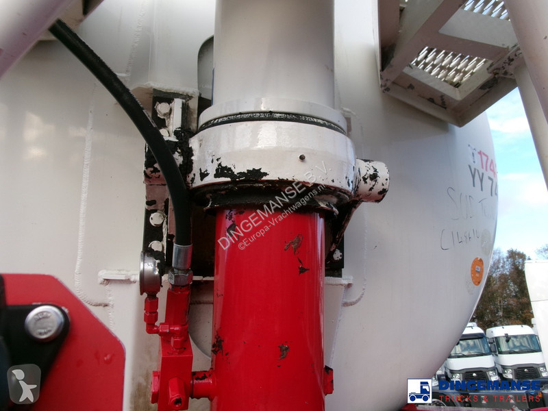 Semiremorca Feldbinder Powder tank alu 41 m3...