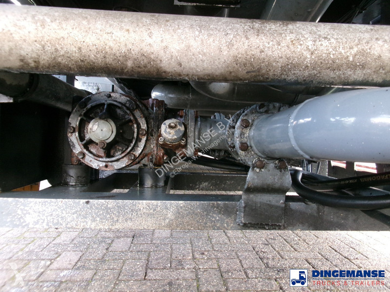 Semiremorca LAG Fuel tank alu 45.2 m3 / 6 comp...