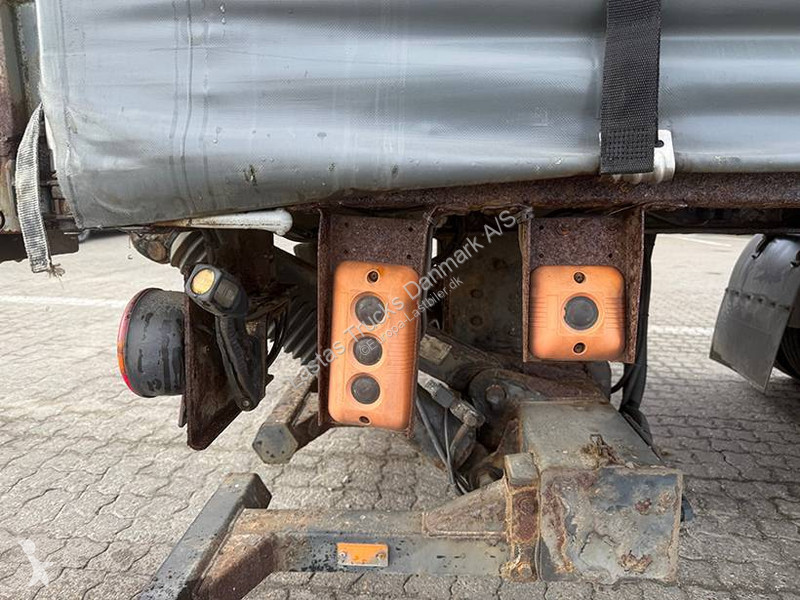 نصف مقطورة Krone Curtainsider / Planenauflieger