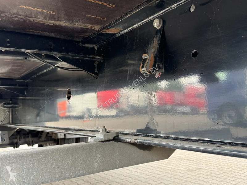 Semitrailer Krone City trailer met schuifzeilen...