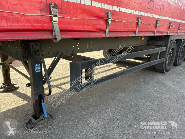 نصف مقطورة Schmitz Cargobull Curtainsider...