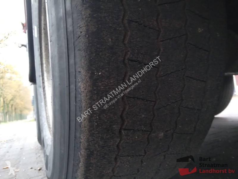 Semitrailer ATM OKA 17/27 3 Assen geïsoleerde...