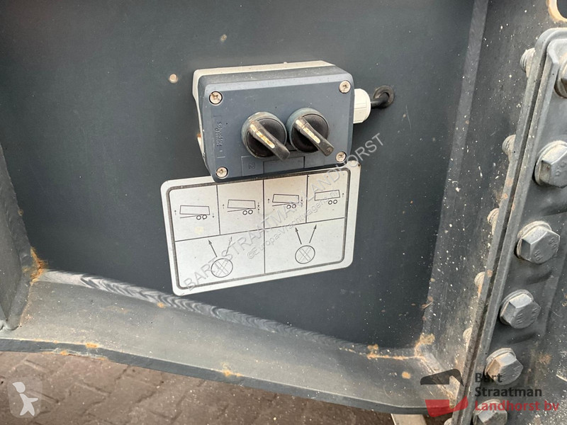 Semiremorca AJK N/A 3 assen 9 Ton Geisoleerde...