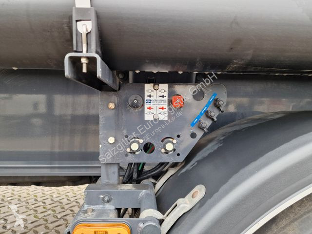 Semitrailer Kässbohrer XS SSK-60 / Kippsilo /...