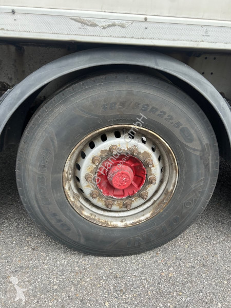 Semirimorchio Menci  Fleischkühler Rohrbahnen,...