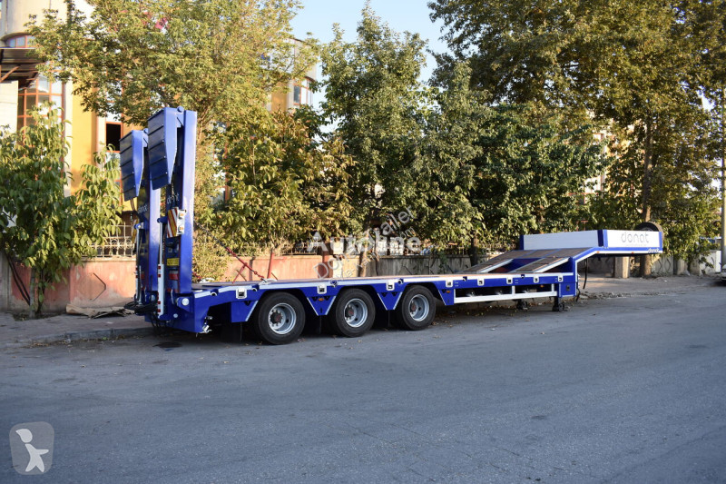 Превоз на строителна техника Donat 3 axle...