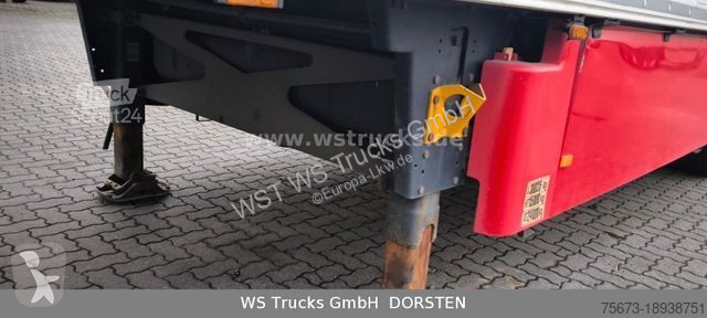 Semi reboque Schmitz Cargobull SKO 24 Vector...
