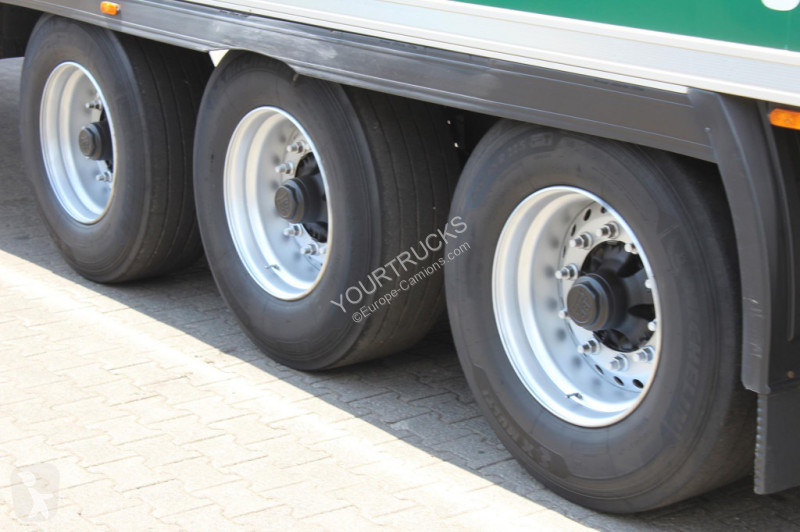 Semitrailer Lamberet   TK SLXe Spectrum 2,65h...