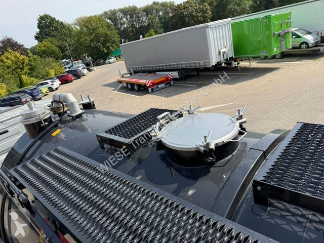 Semitrailer Kässbohrer K.STN L 30 Edelstahl...