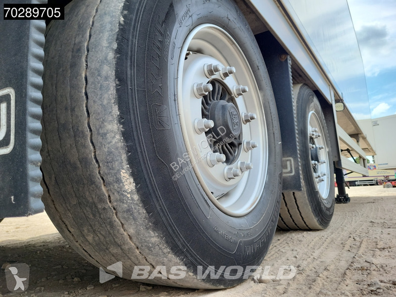 Semitrailer Chereau Thermo King A400 3 axles...