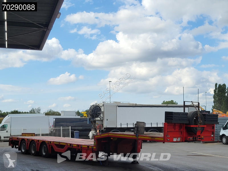 Semitrailer Kässbohrer LB3E Wheel Recess...