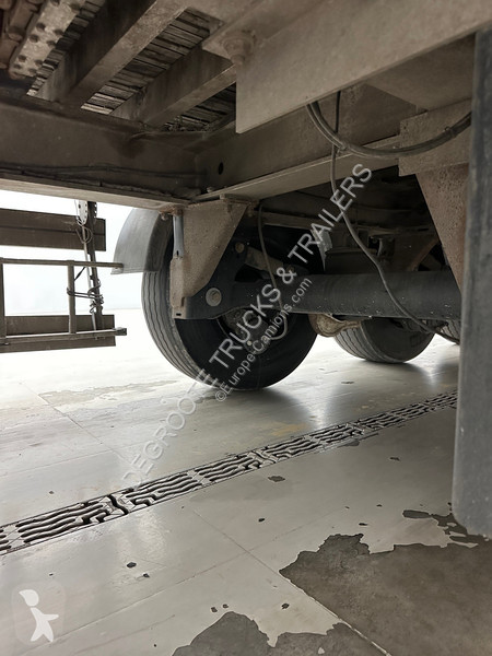 نصف مقطورة Benalu Walking Floor 92 cub
