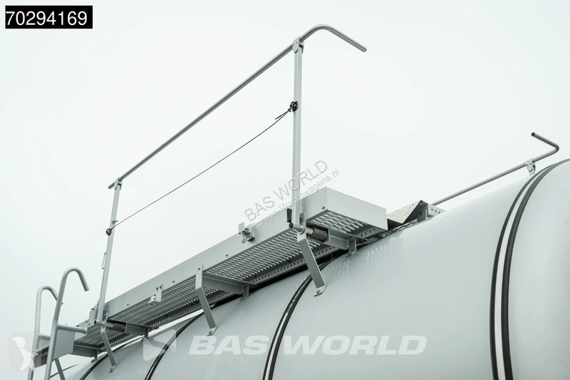 نصف مقطورة Kässbohrer STS 3 axles NEW! 32.000L...