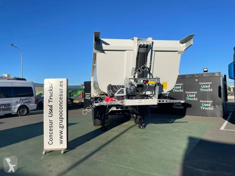 نصف مقطورة Schmitz Cargobull 24