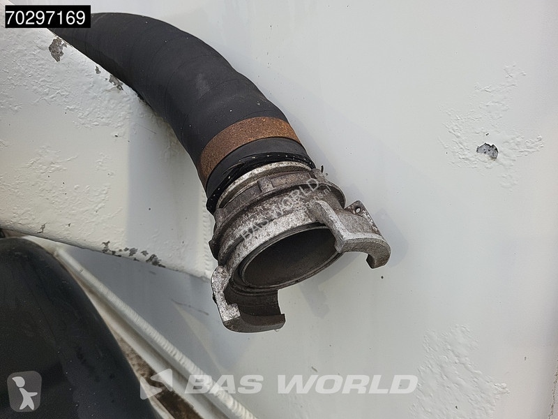 Semi remorque  SVM 39000L Liftachse Cement