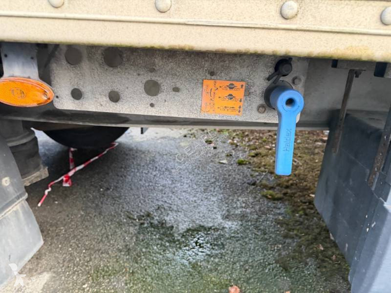Semi remorque Fruehauf essieux SAF