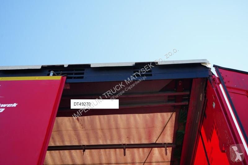نصف مقطورة Krone