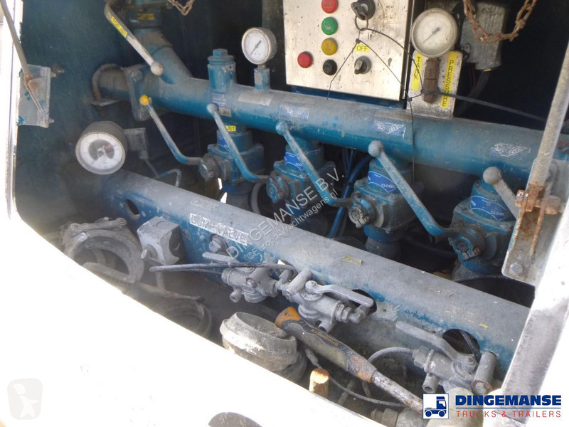 Semi remorque Feldbinder Powder tank alu 40 m3...