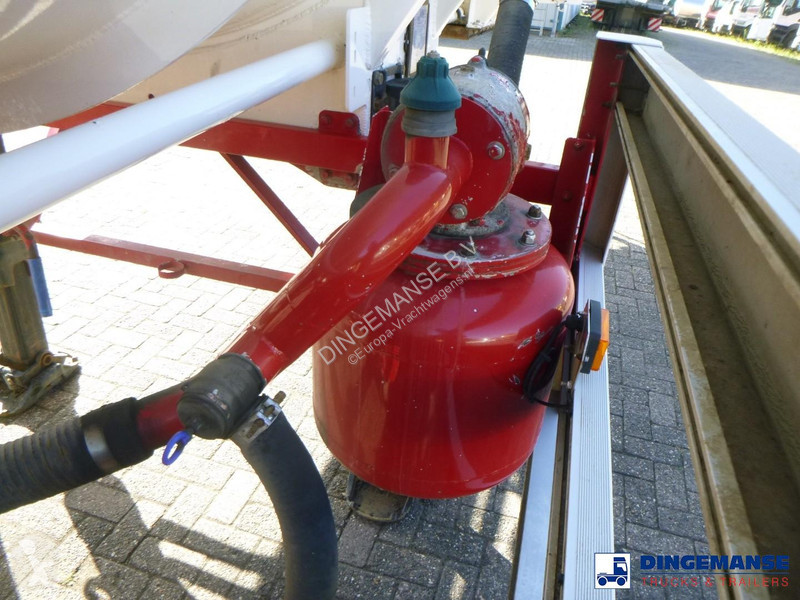 نصف مقطورة Crossland Vacuum tank alu 33 m3 / 1...